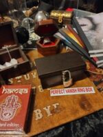 Perfect VanishRing Box (with padlock) by Marco Silverii & Strixmagic – vanishing ring box